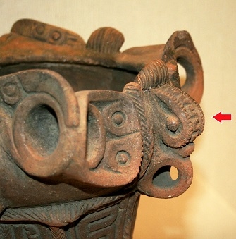 イノシシのような造形の土器
